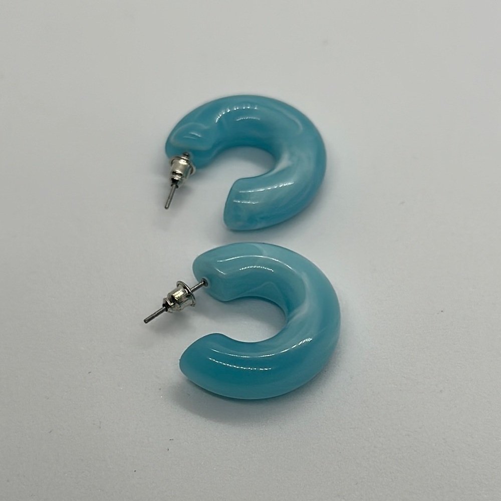 Chic Sky Blue Resin Hoop Earrings - Brand New 1.1" Chunky Statement Earrings - Picture 13 of 16